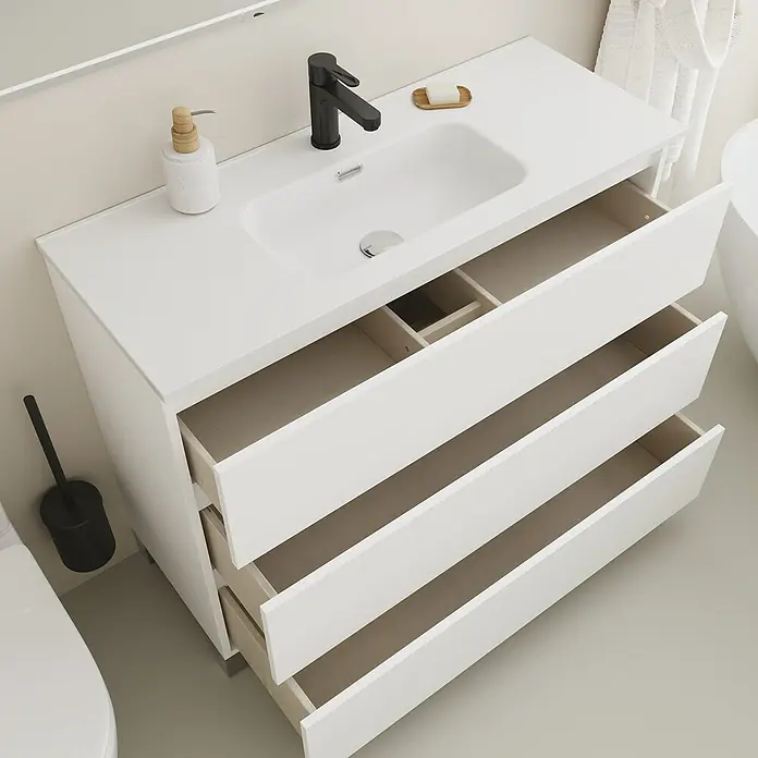Conjunto de mueble de baño Inter F39 - Ancho: 100 cm, Blanco, 3 pzs. - Un moderno tocador de baño blanco con lavabo y tres cajones abiertos ofrece un amplio espacio de almacenamiento para lo esencial.