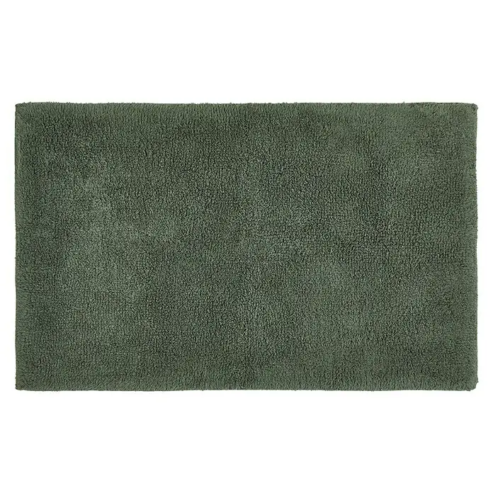 Badteppich Ibiza - 60 x 100 cm, Grün, 100% Baumwolle - Eine Nahaufnahme eines olivgrünen, rechteckigen Badezimmerteppichs mit flauschiger Textur, ideal für Komfort und Stil in jedem Badezimmer.