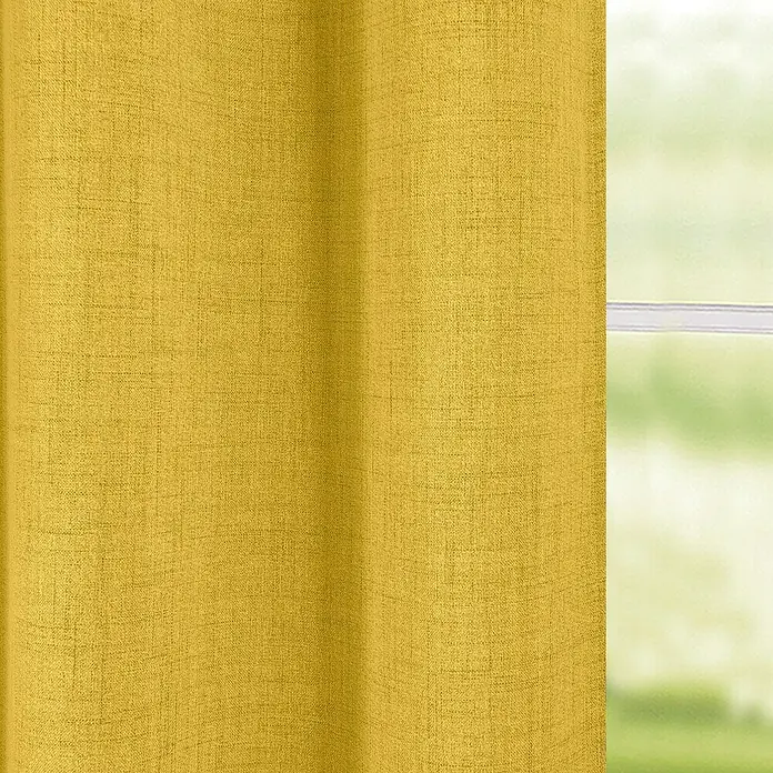 Cortina con ollaos Mantee - An x Al: 140 x 260 cm, Ocre, Textil - Primer plano de una cortina de color amarillo dorado con una textura sutil, que aporta calidez y privacidad.