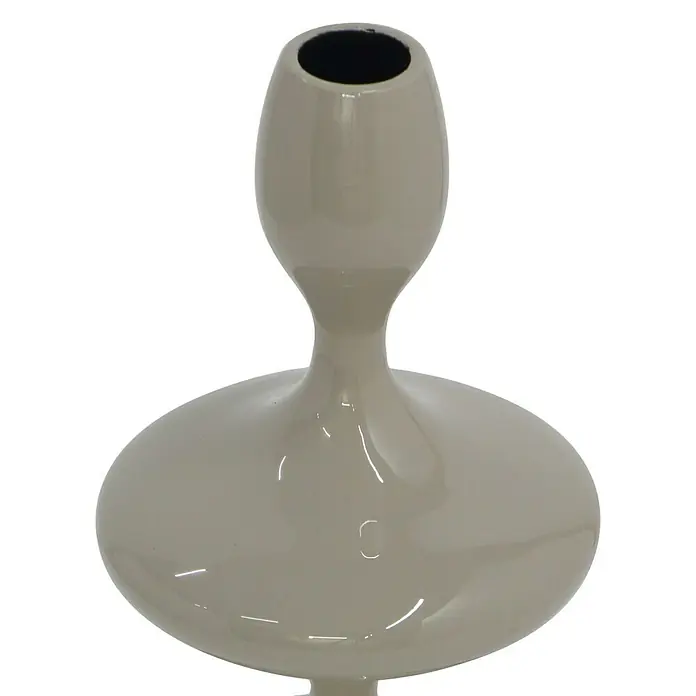 Kerzenhalter Laureen - Ø x H: 11 x 28 cm, Grau, Metall - Elegante, cremefarbene Blumenvase. Das schlanke Design und die glänzende Oberfläche machen sie zu einem stilvollen Deko-Element für jeden Raum.