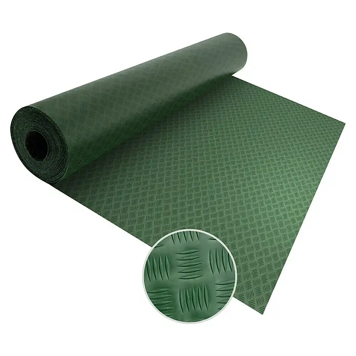Floordirekt Läufer Diamond Cut - 120 x 400 cm, Grün - Ein grüner Rollen-Gummibodenbelag mit Riffelblechmuster, ideal für Werkstätten und Garagen, bietet Rutschfestigkeit und Schutz.