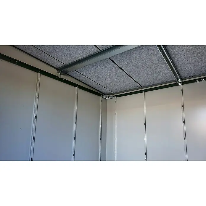 Weka Metallgerätehaus Gary 8 - Außenmaß inkl. Dachüberstand (B x T): 292 x 198 cm, Aluminium, Grün - Innenansicht eines Gerätehauses mit grauen Wandpaneelen, grünen Stahlrahmen und grauer Deckenverkleidung. Die Konstruktion wirkt stabil und wetterfest.