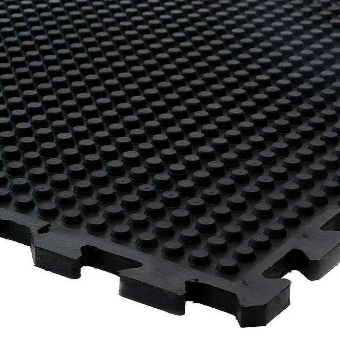 Floordirekt Bodenschutzmatte Puzzle Gummiläufer Buffallo - 100 x 100 cm, Schwarz - Schwarze Gummimatte mit Noppenoberfläche und Puzzleverbindung für den Einsatz im Fitnessstudio oder als Bodenbelag.