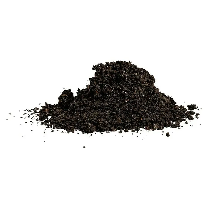Gardol Pure Nature Kübelpflanzenerde - 40 l, Torffrei - Nahaufnahme von einem Erdhaufen, ideal für die Gartenarbeit. Die dunkle Erde verspricht eine gute Grundlage für Pflanzenwachstum.