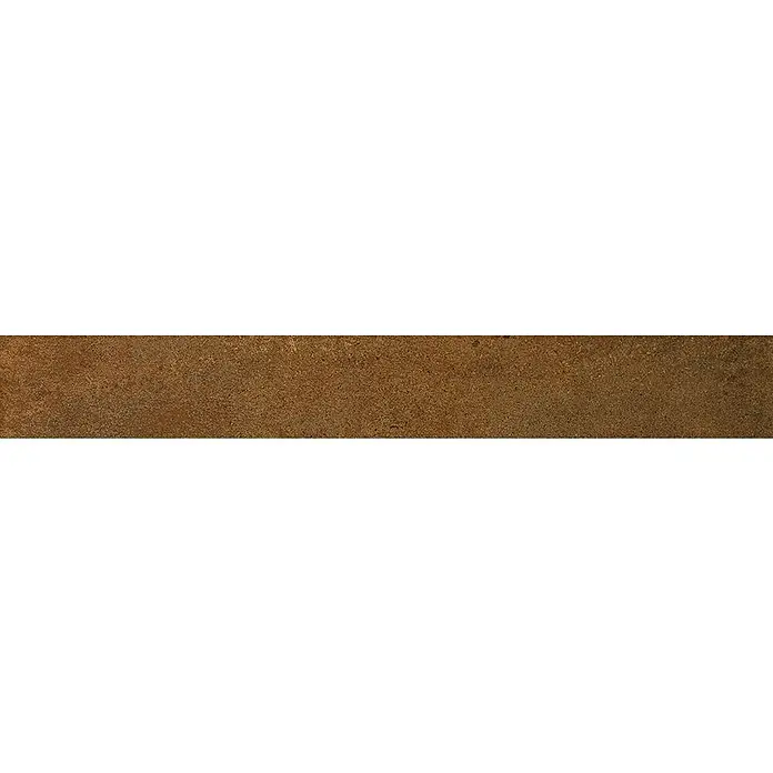 Sockelfliese Iron - 8 x 60 cm, Oxyd Rust, Matt - Eine Nahaufnahme einer braunen Textur, ideal als Hintergrund für Designs oder zur Darstellung von natürlichen Materialien.