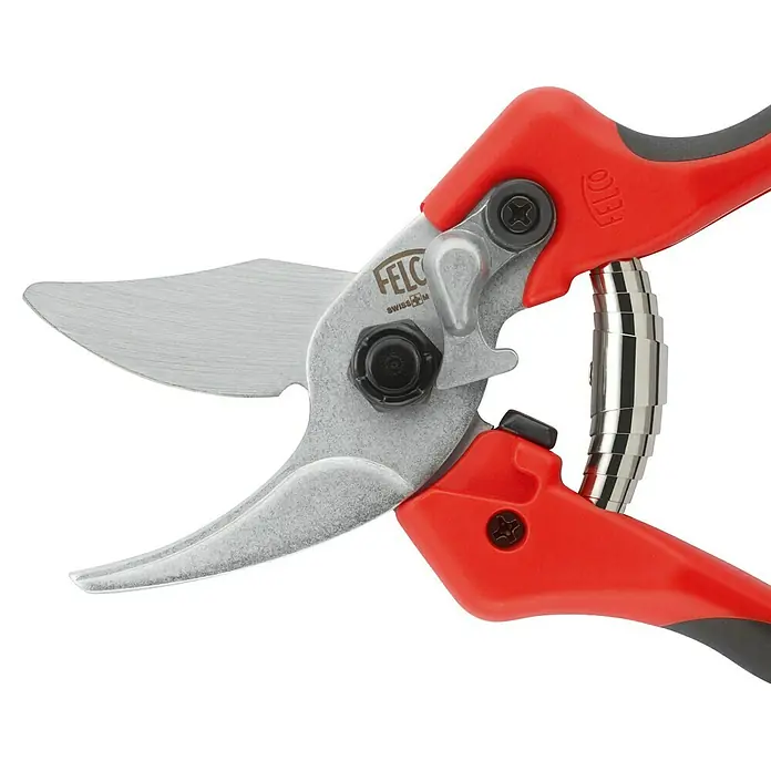 Felco Gartenschere 171M - Mittel - Max. Aststärke: 20 mm - Felco Gartenschere mit rotem Griff und scharfer Klinge, ideal für präzise Schnitte im Garten. Hochwertiges Werkzeug für jeden Gärtner.