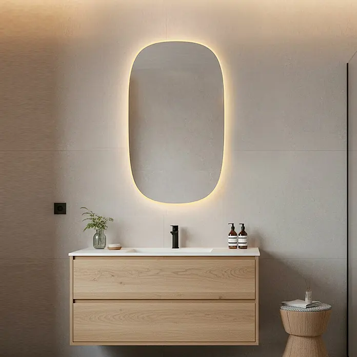 Camargue Espejo con luz Alexia - 50 x 90 cm - Moderno tocador de baño con mueble de madera clara y espejo iluminado para un ambiente elegante.
