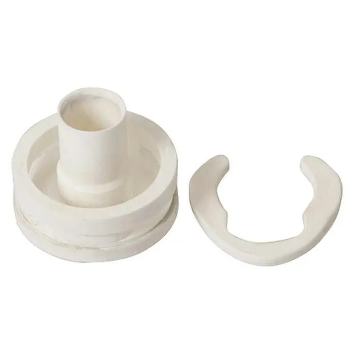 Marley AquaStec Endstopfen - Durchmesser: 26 mm - Ein weißer Spülbecken-Ablaufstutzen mit einem C-förmigen Clip daneben, isoliert auf Weiß, ideal für Sanitärinstallationen.
