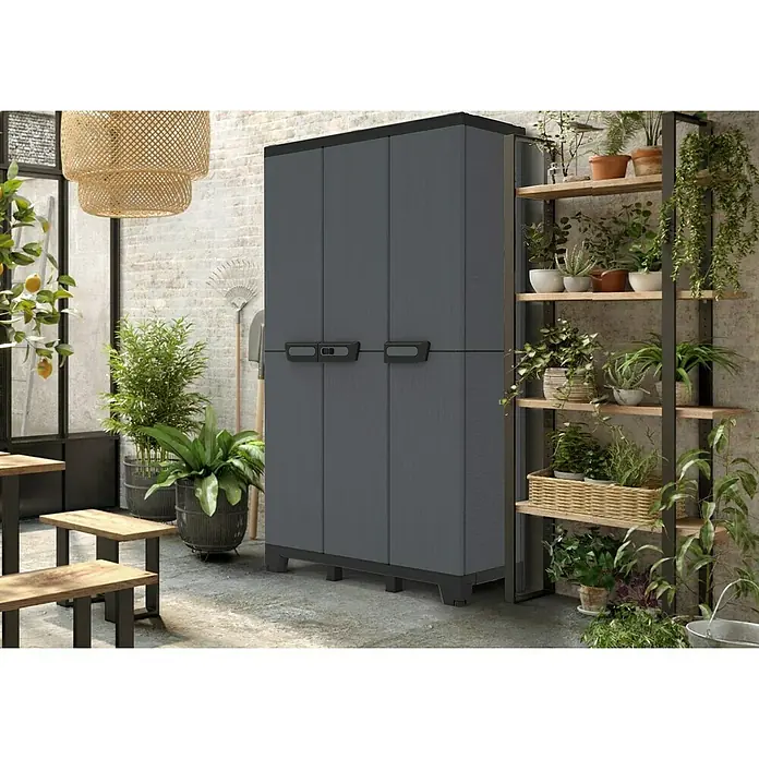 Terry Kunststoff-Mehrzweckschrank CAB 102A ARDESIA - H x B x T: 172 x 102 x 39 cm, Schwarz - Hier ist ein geräumiger grauer Kunststoffschrank mit drei Türen zur Aufbewahrung im Innen- und Außenbereich.