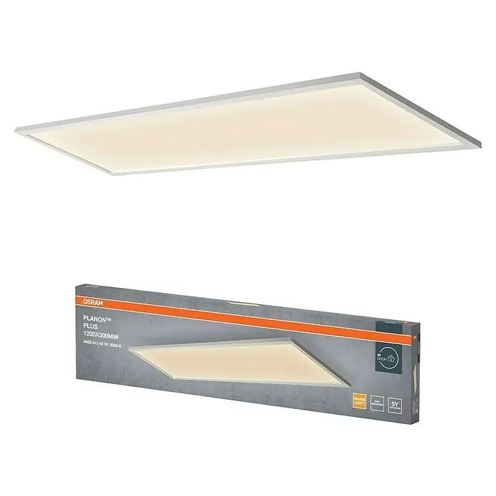 Osram LED-Panel Planon Plus - L x B x H: 119,5 x 29,5 x 5 cm, Weiß, Warmweiß - Das Osram Planon Plus LED-Panel 1200x300mm, eine moderne und energieeffiziente Beleuchtungslösung für Innenräume, zusammen mit der Produktverpackung.