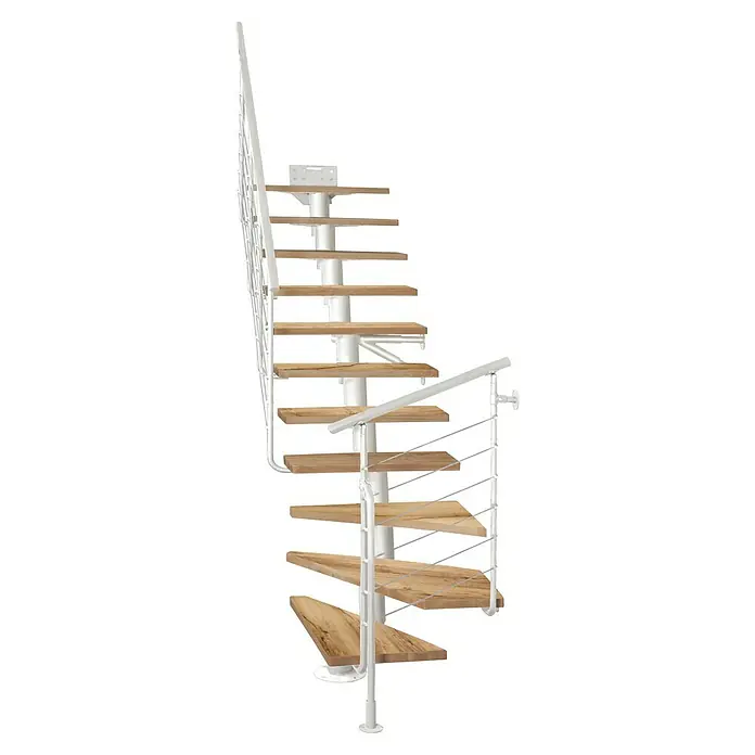 Atrium Mittelholmtreppe Dixi Plus - Farbton Metall: RAL 9003, Breite: 70 cm, Eiche, 1/4-gewendelt, Geschosshöhe: 222 cm - 300 cm - Eine elegante Wendeltreppe mit Holzstufen und einem weißen Geländer. Das Design verleiht jedem Raum eine moderne Note mit dem Wendeltreppe.