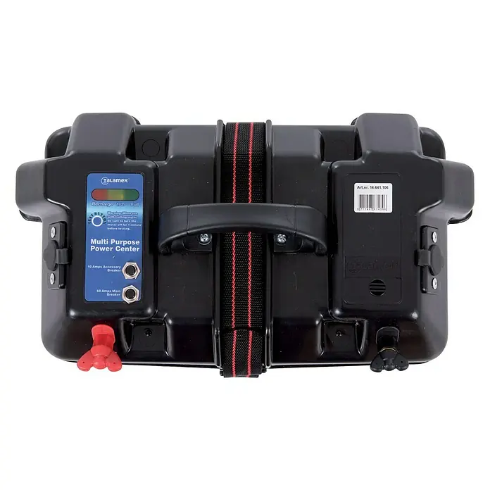 Talamex Batteriekasten Power - Geeignet für: 105 Ah Batterien, Innenmaß: 343 x 194 x 229 mm, Sicherung: 50 A Elektromotoranschluss - Nahaufnahme einer tragbaren, schwarzen Talamex Multi Purpose Power Center Batteriebox mit rotem und schwarzem Gurt.