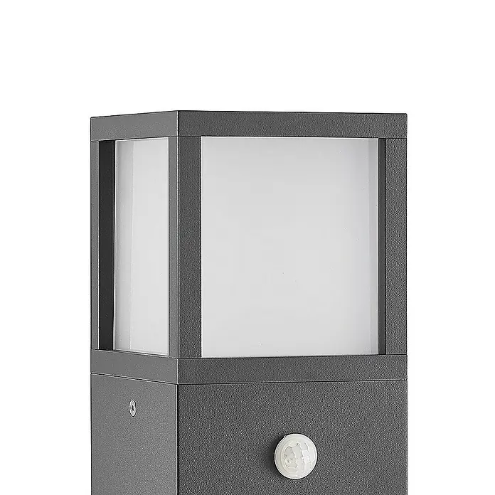 Lucande Außenlaterne Dewari - 12 x 12 x 65 cm