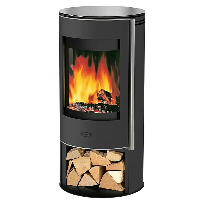 Fireplace Kaminofen Verona - 5,5 kW, Raumheizvermögen: 90 m³, Material Verkleidung: Stahl, Schwarz - Schwarzer Kaminofen mit Holzscheiten im unteren Fach und brennendem Feuer im oberen Bereich.