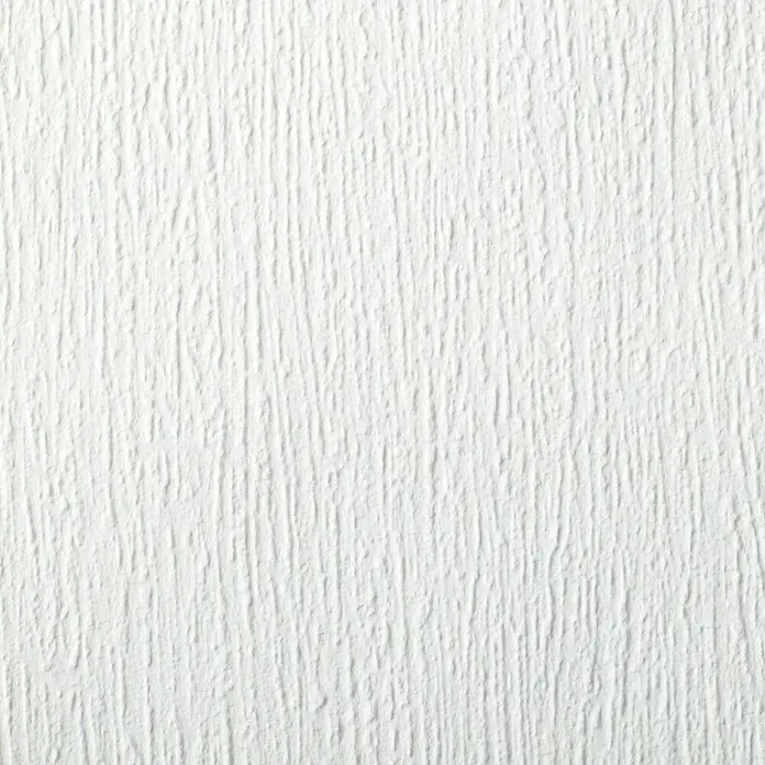 Rasch Vliestapete Feel Good - Weiß, Uni, 10,05 x 0,53 m, Längsstruktur - Nahaufnahme einer weißen, strukturierten Tapete, die eine natürliche und elegante Optik für jeden Raum bietet.