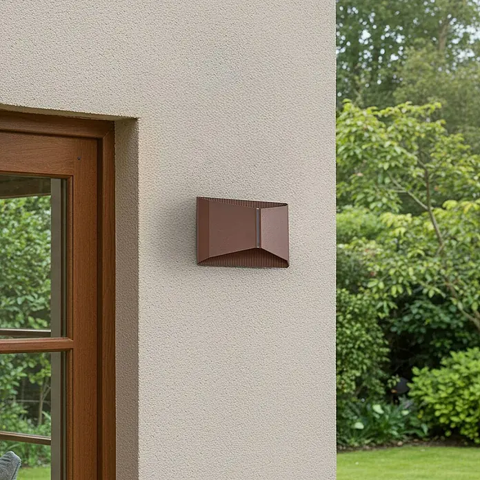 Lindby Außenwandleuchte Anlira - braun / rost, IP65