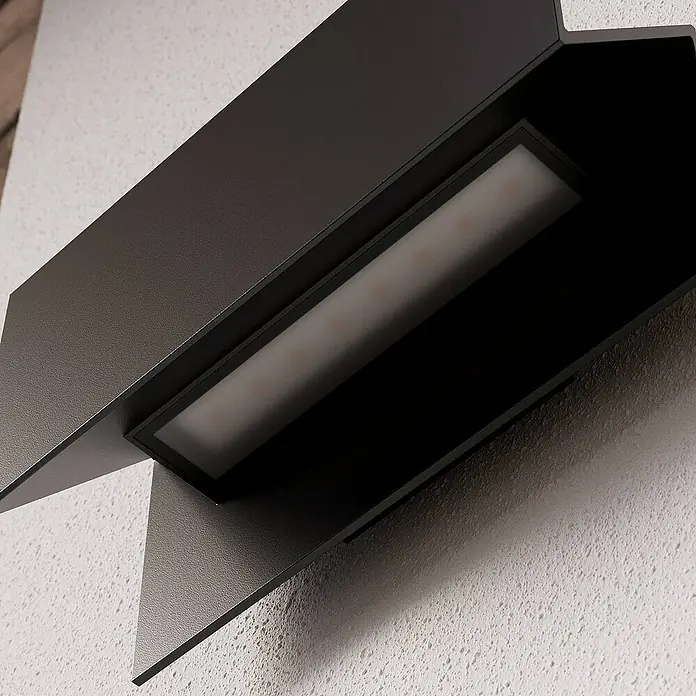 Lucande Außenwandleuchte Meja - schwarz, schwarz, IP54