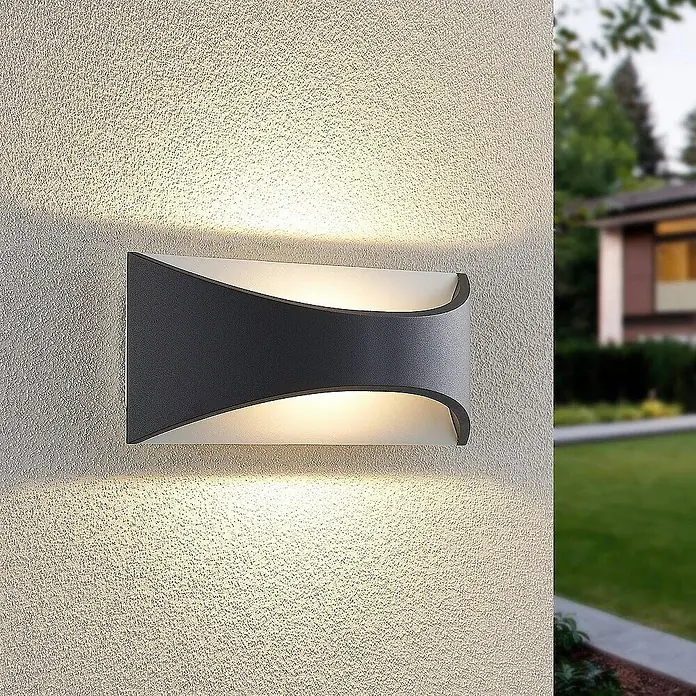 Lindby Außenwandleuchte Mathea - schwarz, schwarz, IP65