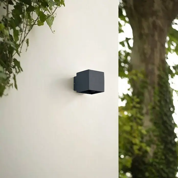 Lindby Außenwandleuchte Esani - schwarz, schwarz, IP54