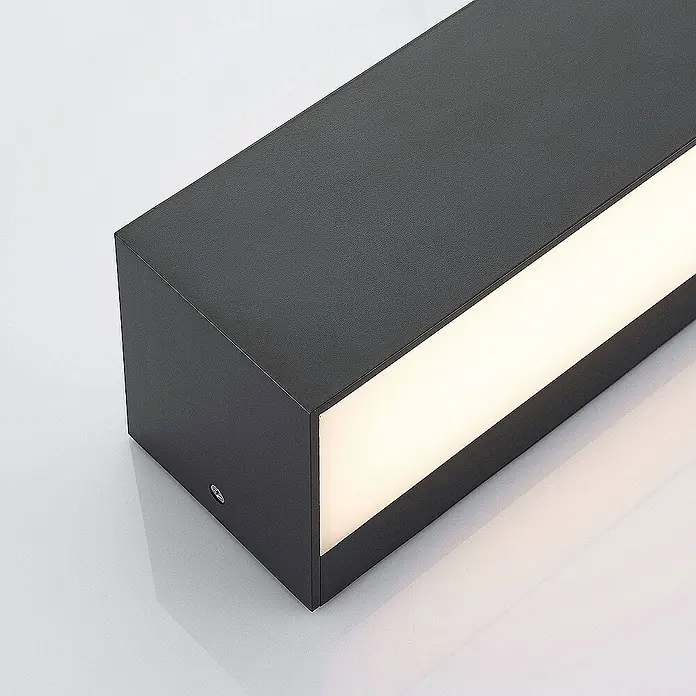 Lindby Außenwandleuchte Nienke - schwarz, schwarz, IP65