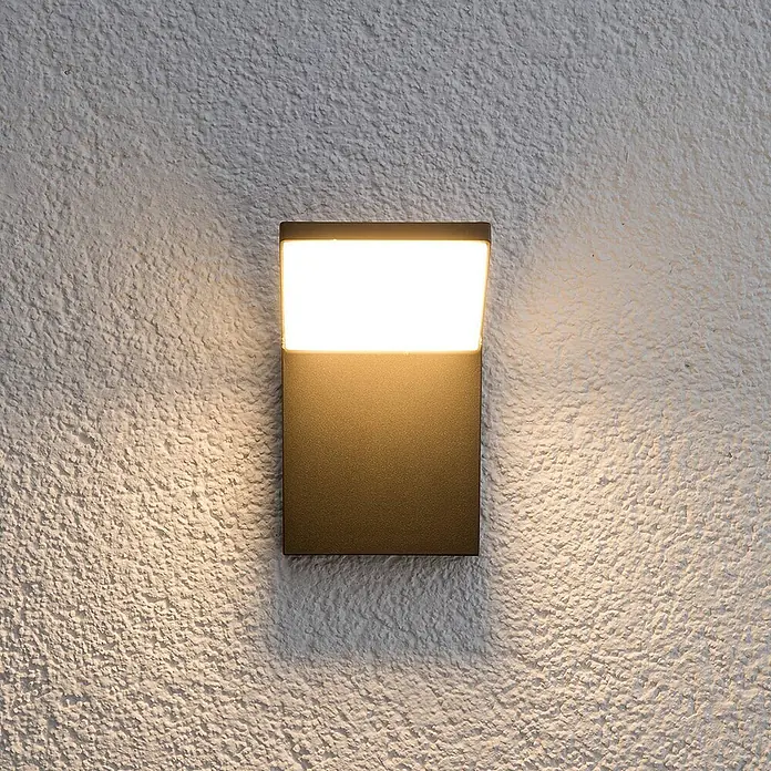 Lucande Außenwandleuchte Nevio - schwarz, IP54