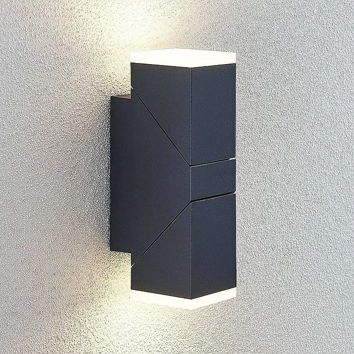 Lindby Außenwandleuchte Sally - schwarz, IP54