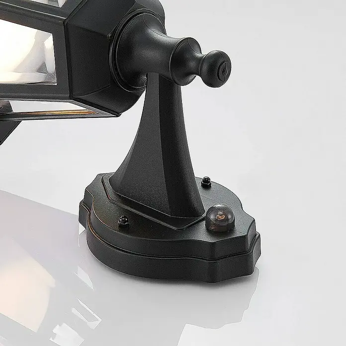 Lindby Außenwandleuchte Iavo - schwarz, schwarz, IP44