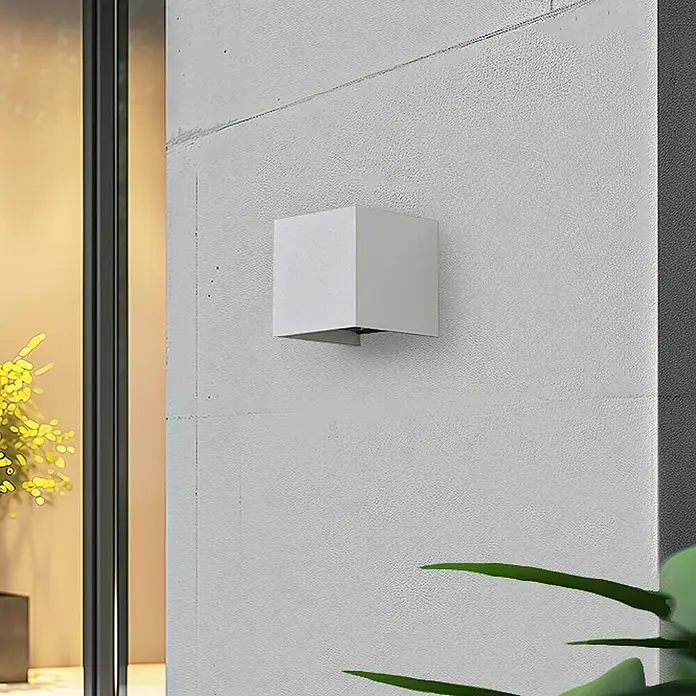 Lindby Außenwandleuchte Dara - weiß / opal, IP54
