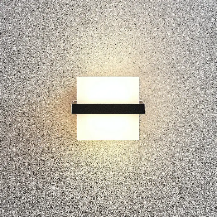 Lindby Außenwandleuchte Auron - schwarz, IP44