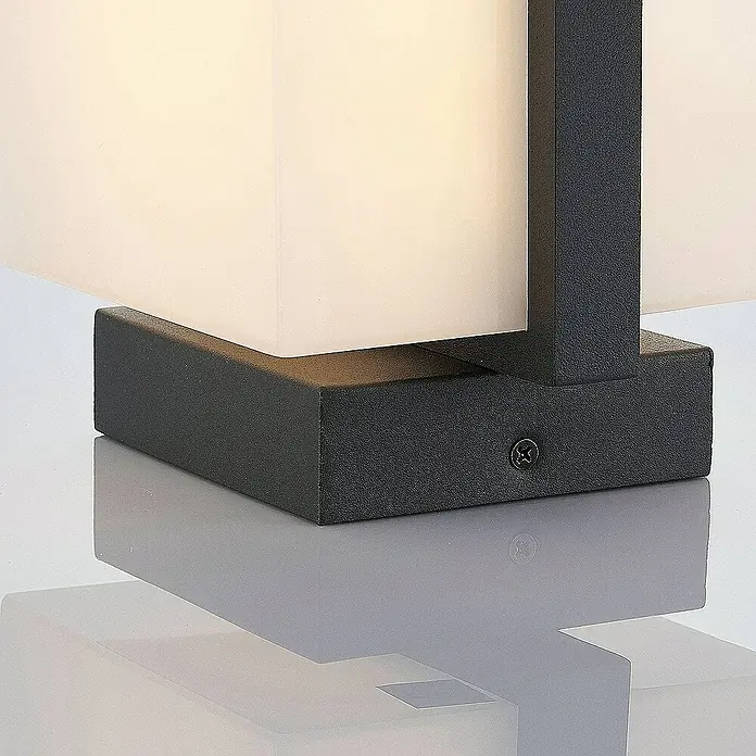 Lindby Außenwandleuchte Auron - schwarz, IP44