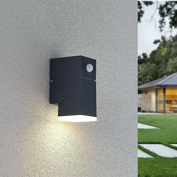 Lindby Außenwandleuchte Sally - 9,1 x 6,5 x 14,5 cm, schwarz, IP54