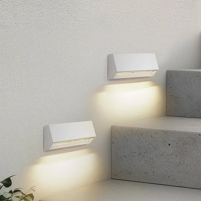 Lindby Außenwandleuchte Appeso - weiß / opal, IP65