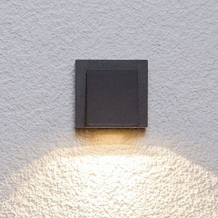 Lucande Außenwandleuchte Marik - 6,3 x 8 x 7,5 cm, schwarz, schwarz, IP54