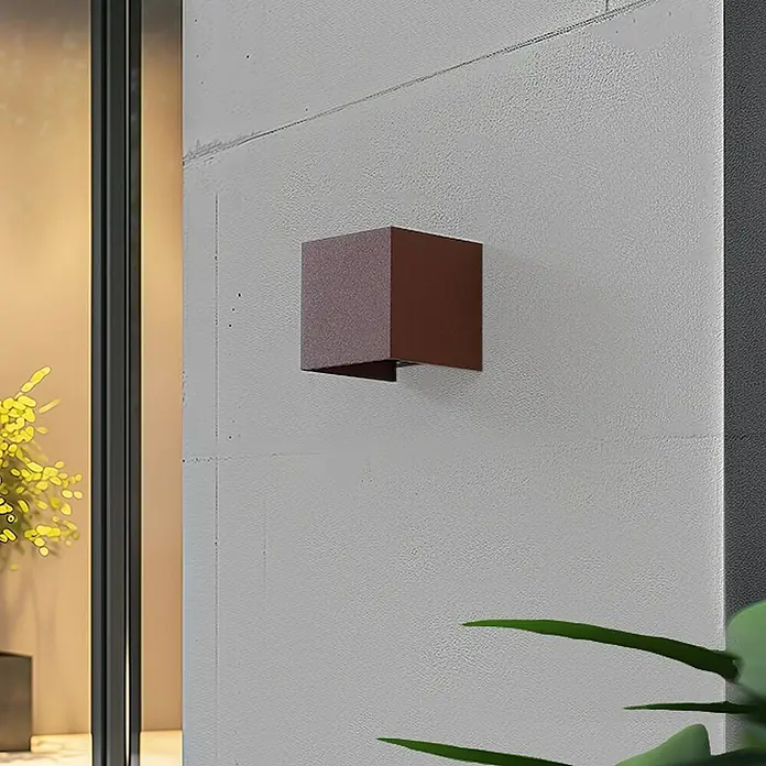 Lindby Außenwandleuchte Dara - braun / rost, IP54