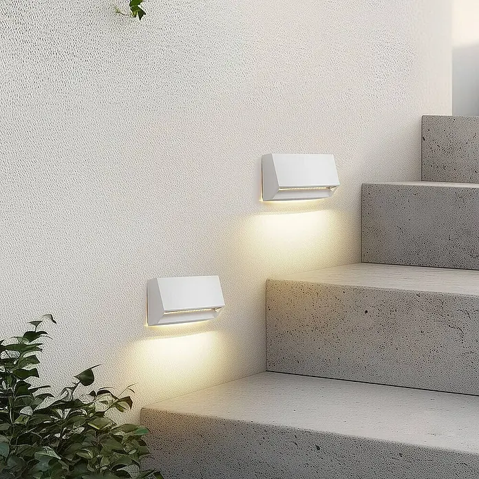Lindby Außenwandleuchte Appeso - weiß / opal, IP65
