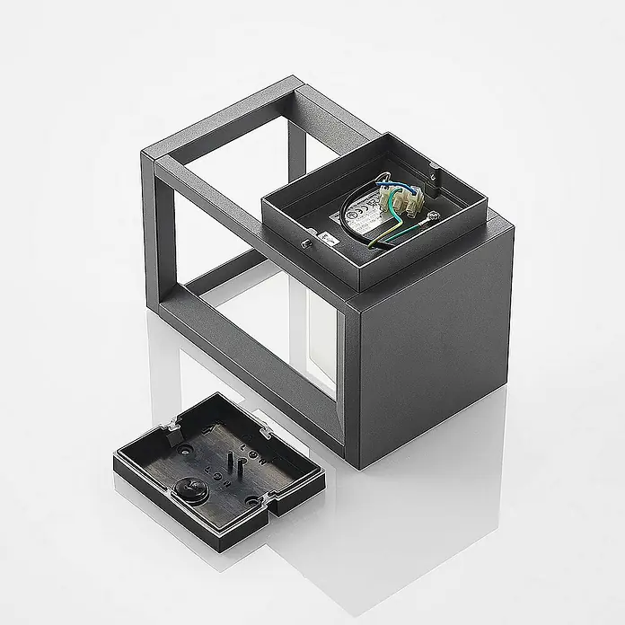 Prios Außenwandleuchte Gamion - 16 x 14 x 23 cm, alu / grau / zink, IP54