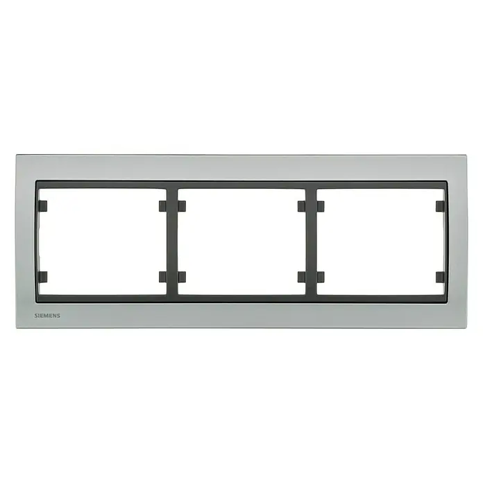 Siemens Delta Iris Marco - Aluminio/Grafito, Modelo de mecanismos: x 3, Plástico, Colocar - Primer plano de una caja de dispositivo triple Siemens en plata, ideal para interruptores y enchufes.