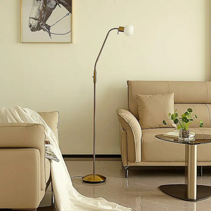 Lindby Stehleuchte Elaina - messing / gold, E14