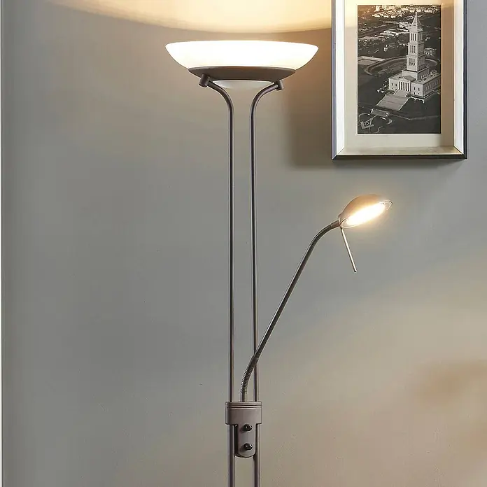 Lindby LED-Deckenfluter Yveta - Höhe: 183 cm, braun / rost, Warmweiß