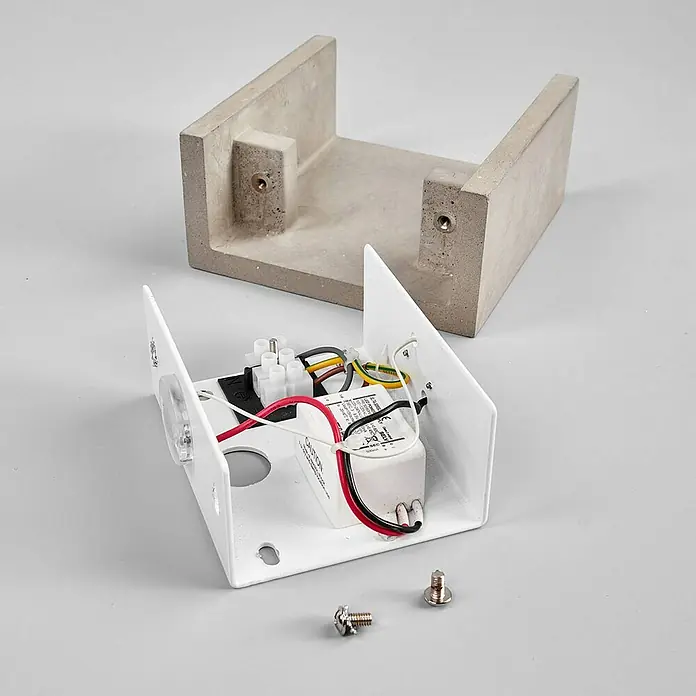 Lindby Wandleuchte Yva - alu / grau / zink