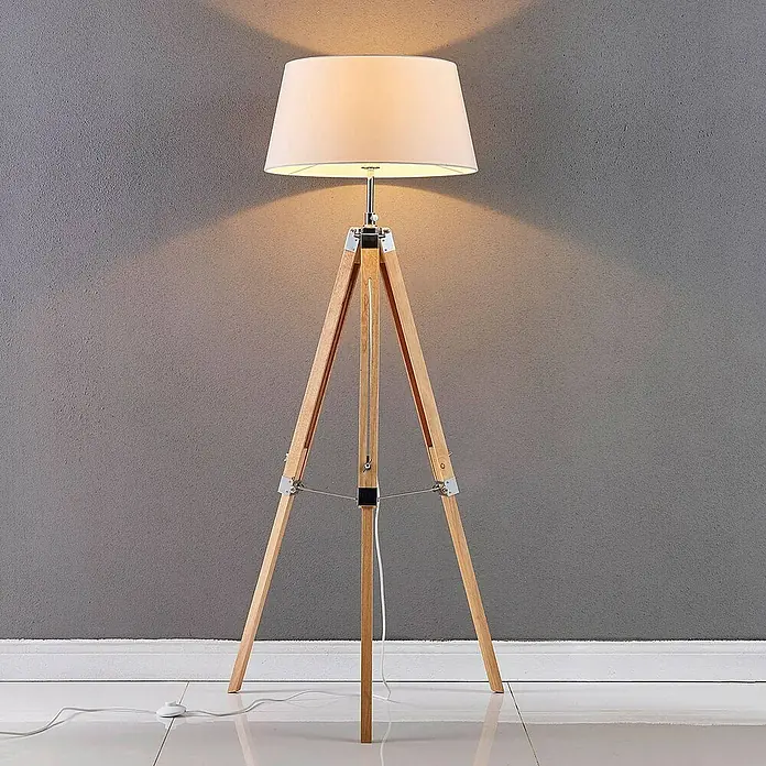 Lindby Stehleuchte Katie - Höhe: 162 cm, Holz hell, weiß / opal, E27
