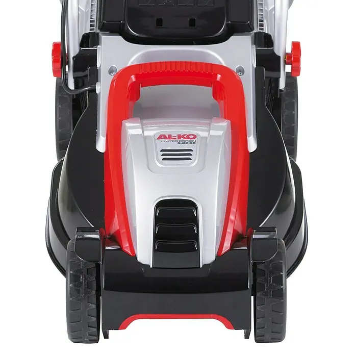 AL-KO Elektro-Rasenmäher 3.82 SE - 1.400 W, Schnittbreite: 38 cm - Nahaufnahme eines AL-KO LIMITED EDITION 3.22 SE Rasenmähers, der ein kompaktes und benutzerfreundliches Design zeigt.