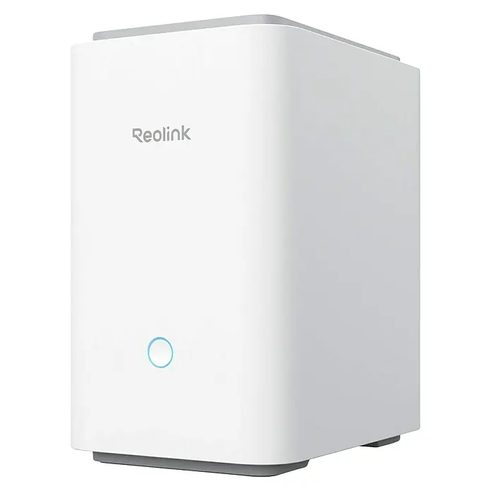 Reolink Steuerzentrale Home Hub P1 2TB Festplatte - Weiß, L x B x H: 13,3 x 18,5 x 22,2 cm - Produktbild eines weißen Reolink Gerätes. Es handelt sich um ein würfelförmiges Gerät mit abgerundeten Kanten und einem blauen Lichtkreis.
