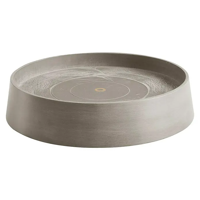 Ecopots Oslo Blumentopf-Untersetzer mit Rollen - Außenmaß (Ø x H): 41 x 9,5 cm, Kunststoff, Braungrau - Hier sehen wir eine stilvolle, graue Baumständer-Abdeckung. Sie sorgt für einen sauberen und eleganten Look unter Ihrem Weihnachtsbaum.