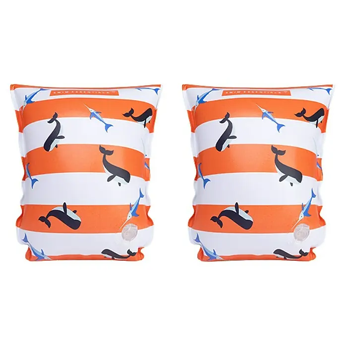 Swim Essentials Schwimmflügel - Ocean Stripes, Altersempfehlung: 2 Jahre - 6 Jahre - Zwei orange-weiß gestreifte Schwimmflügel mit Wal- und Schwertfischmotiven für Kinder zum sicheren Schwimmen lernen.