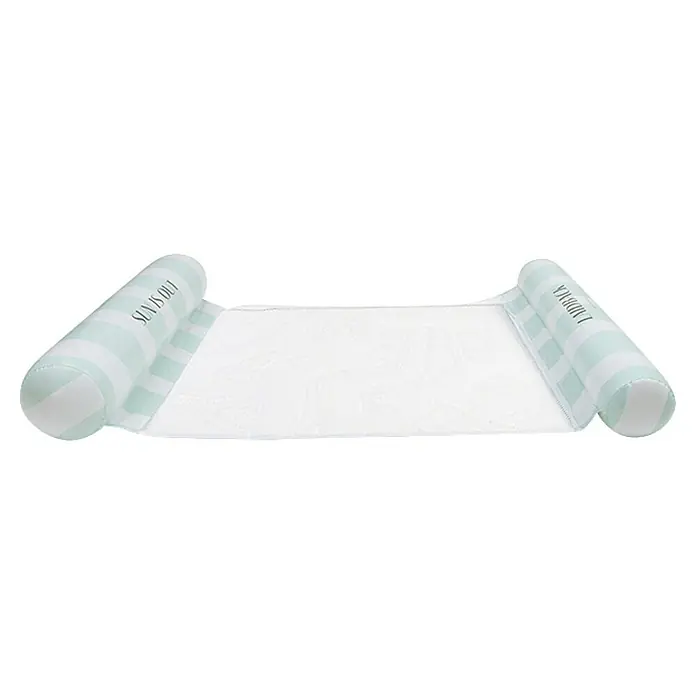 Swim Essentials Luftmatratze Wasserhängematte - Grün-Weiß, L x B: 116 x 78 cm - Dieses Bild zeigt ein stylisches, aufblasbares Strandbett mit dem Aufdruck "Sun is out" für entspannte Stunden im Freien.