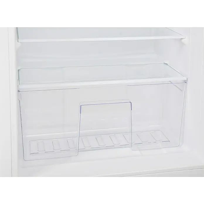 Respekta Vollraumkühlschrank Karlsson - Nutzinhalt Gesamt: 126 l, 54,5 x 54 x 87,5 cm, Weiß - Aufnahme des weißen Kühlschrankinneren mit seinen Glasböden und einer transparenten Schublade, ideal für die Organisation von Lebensmitteln.