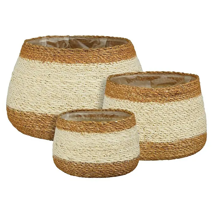 Maceta con interior de plástico Cornelia - Dimensiones externas (Ø x Al): 28 x 18 cm, Materiales naturales, Blanco/Natural - Tres macetas de plantas de algas a rayas en diferentes tamaños, perfectas para plantas de interior y para añadir un toque decorativo.