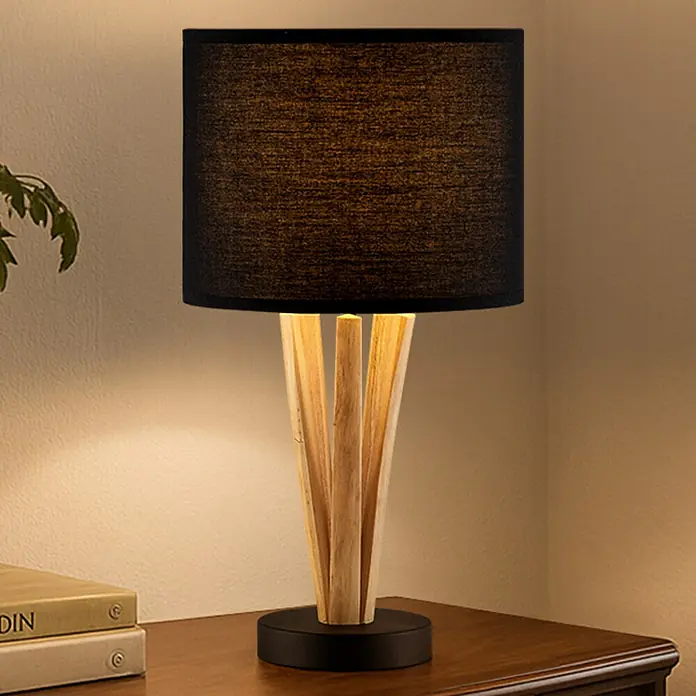 Home Sweet Home Lampenfuß Bindy - 40 W, Farbe: Weiß, Höhe: 33 cm - Elegante Tischlampe mit schwarzem Lampenschirm und Holzfuß, die eine warme und gemütliche Atmosphäre schafft.