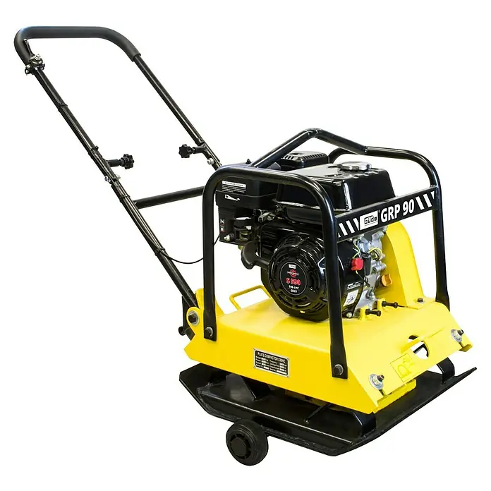 Güde Rüttelplatte GRP 90 - 4,1 kW, Verdichtungsdruck: 16 kN - Das Bild zeigt einen gelben GÜDE GRP 90 Vibrationsstampfer, ein robustes Baugerät zur Bodenverdichtung mit schwarzem Motor und Griff.